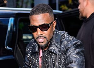 Ray J supostamente dá uma festa para comemorar o sexo com 10.000 mulheres
